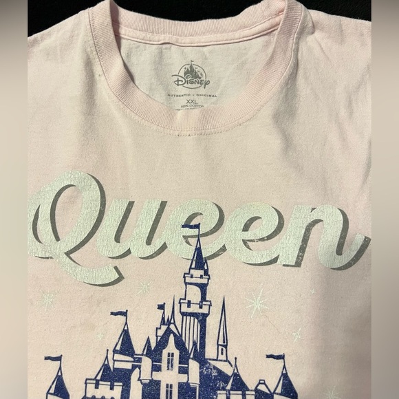UC Disney Original “Queen of the Castle” Light Pink T-Shirt Women’s 2XL - Picture 3 of 9